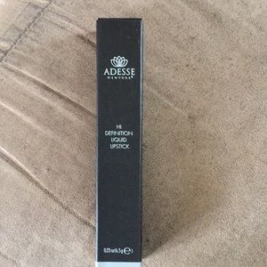 Hi definition liquid lipstick